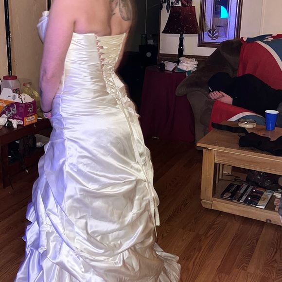 Corset wedding dress - Picture 2 of 5